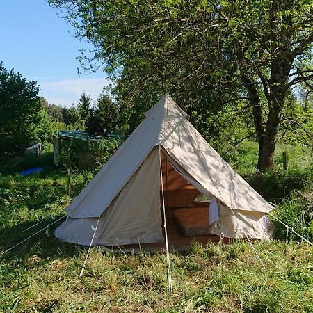 Tente En Permaculture Pirate Creysse  Bagian luar foto
